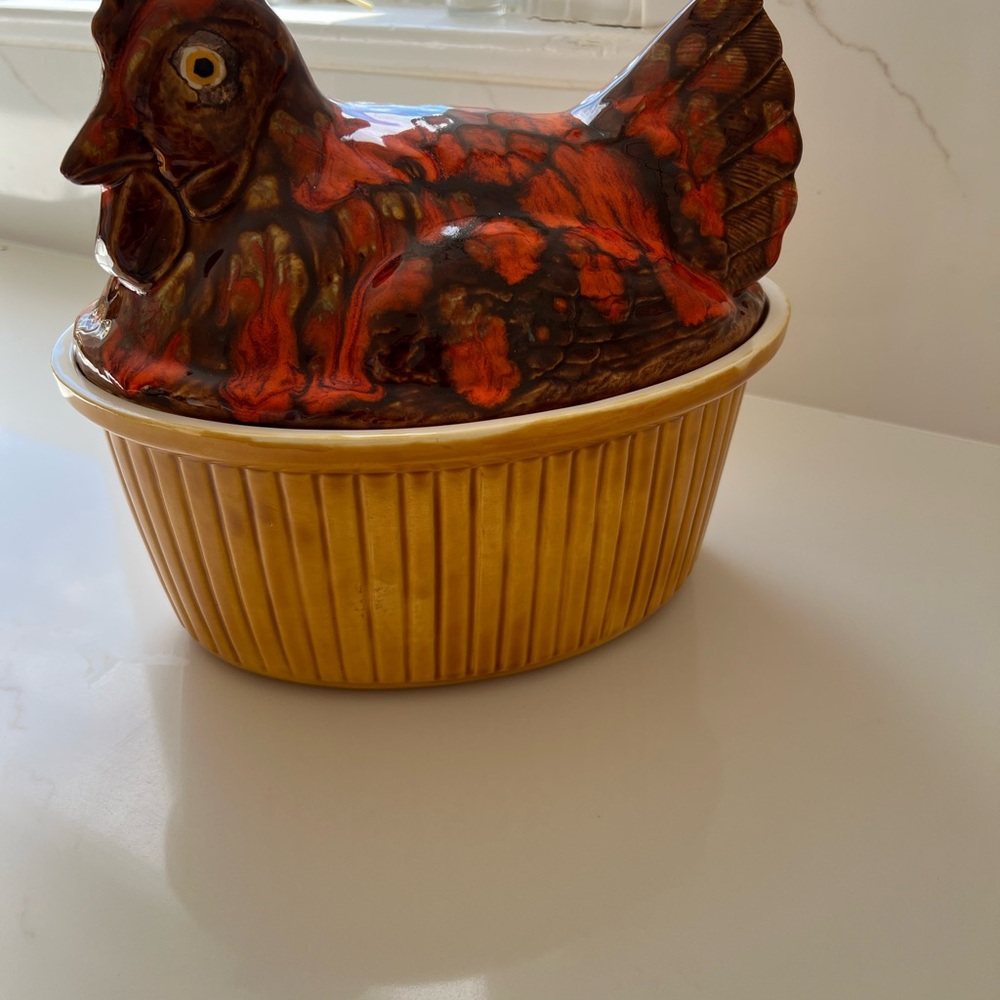 Vintage Ceramic Chicken Covered Dish - Picture 9 of 12